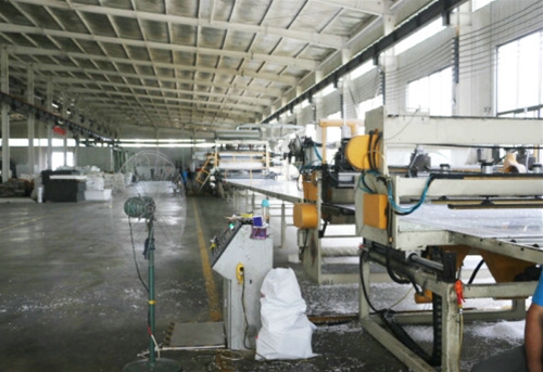 超高分子量聚乙烯板車間設備